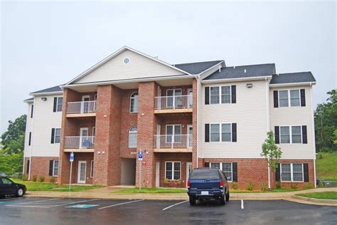 Looking for a three-bedroom apartment in Winchester, VA. . Apartments for rent in winchester va